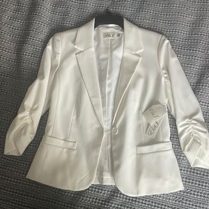 Eliza J Blazer, white blazer in size small